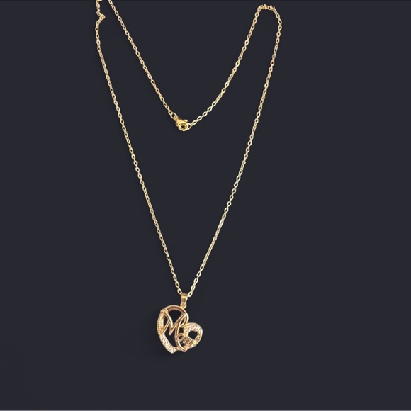 925 plated , gold color 'Mom' Heart Pendant Necklace - Picture 5 of 8